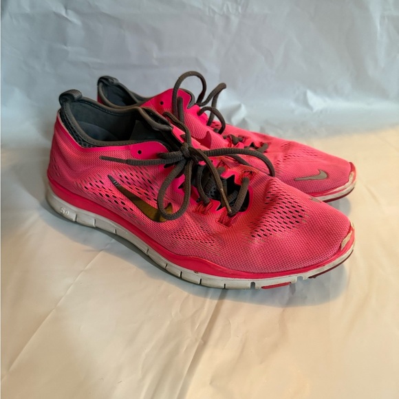 Nike Free 5.0 TR Fit 4 Hyper Pink W Size 9 - Picture 1 of 10
